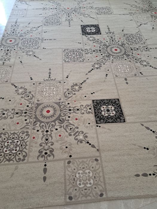 Продам ковёр бу в хорошем состоянии