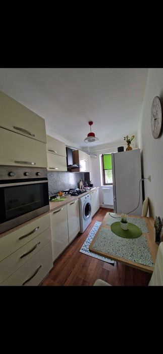 Inchiriez apart 3 camere
