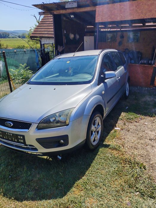 Vând mașina dezmembrări