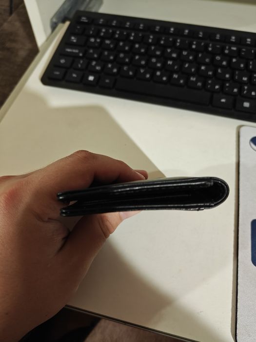 Кожен портфейл вежен с RFID