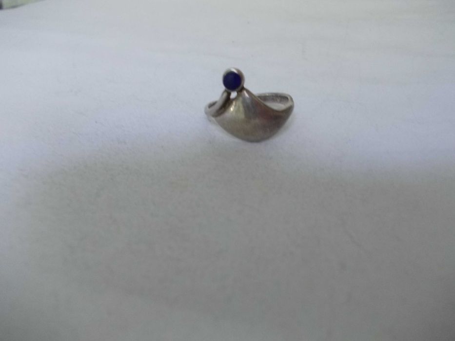 Inel vechi din argint cu lapislazuli (1)