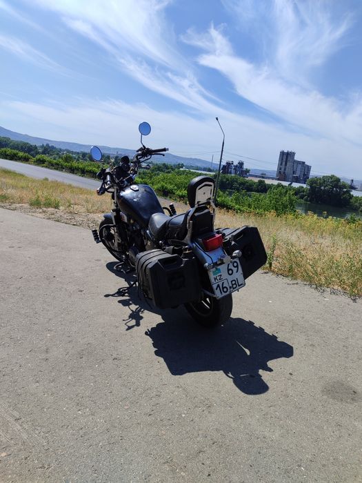 Продам мотоцикл honda magna 750