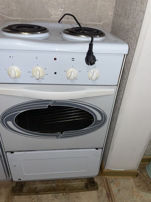 Продам Эл Плиту Мечта. 22000