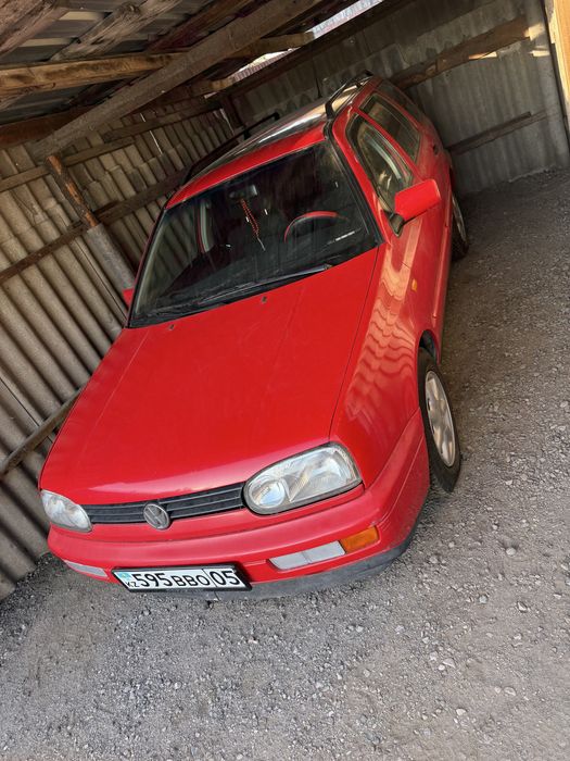 Продам гольф3 универсал горажного хронения