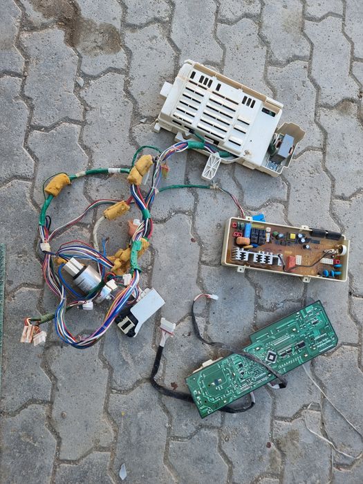 Запчасти на  стиральную машину