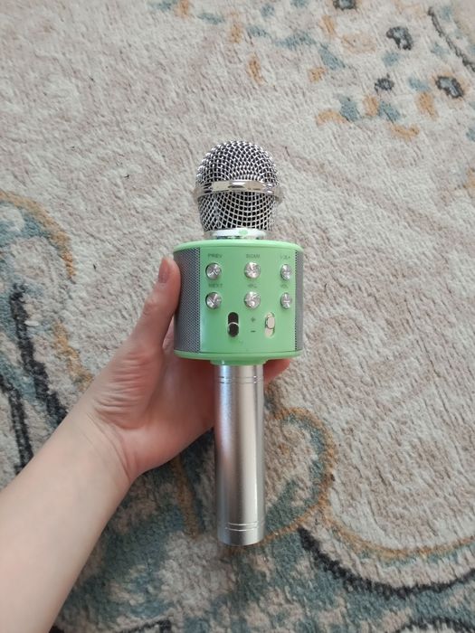 Продам микрофон в отличном состоянии