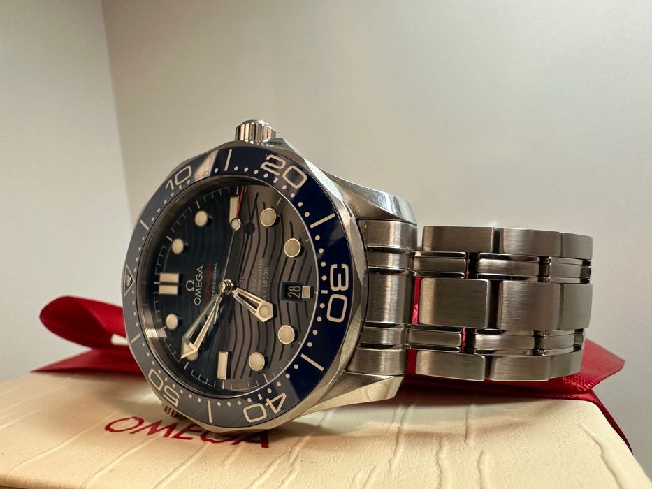 OMEGA Seamaster Diver 300M Co‑Axial Master Chronometer 8800 – 42mm