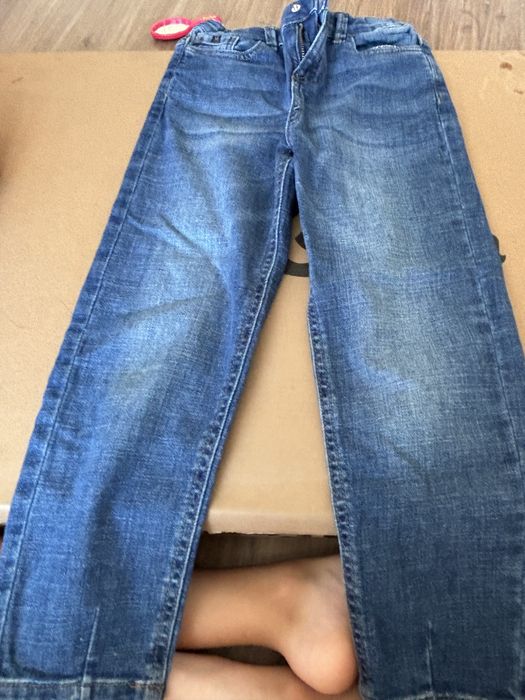 Дънки Mayoral, клин Гес, панталон Зара, Бенетон