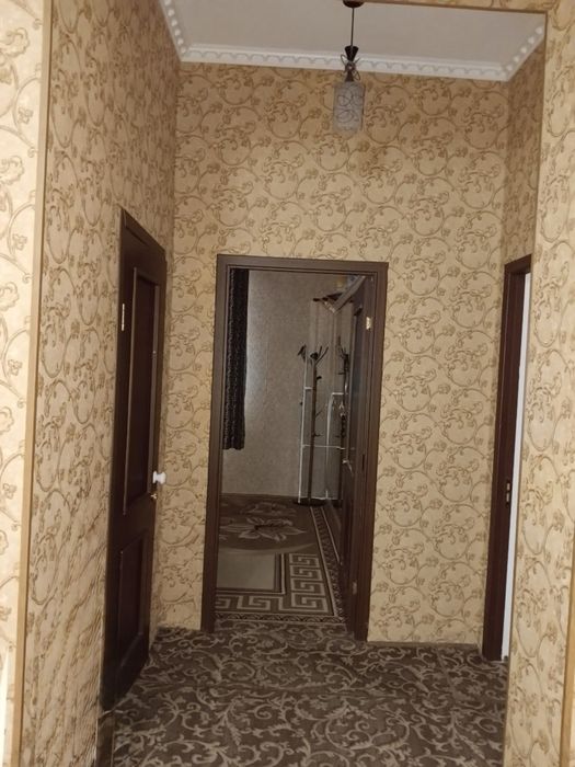 Ховли уй каттедж сотилади.