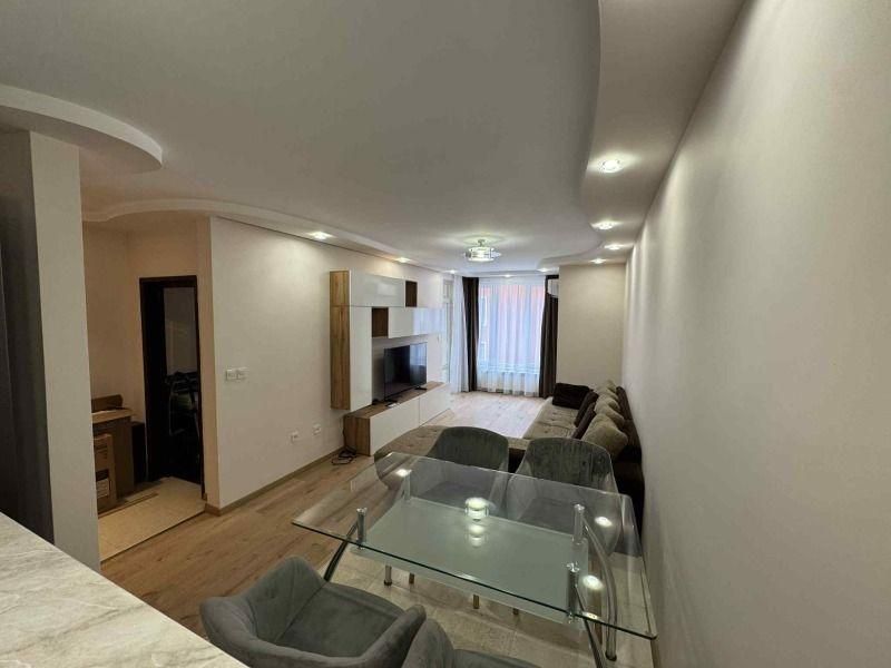 Дава се под наем Двустаен апартамент в София, Манастирски ливади - 70 кв.м за 698.19 € - Снимка #3