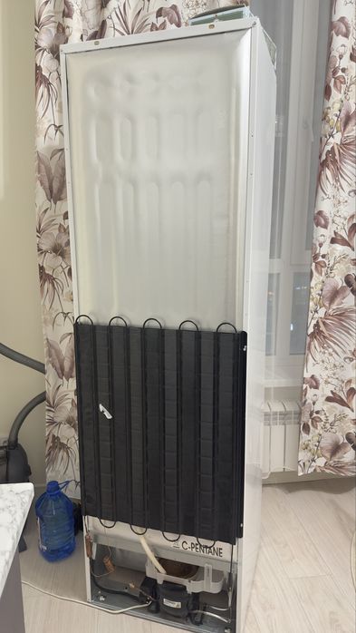 Indesit холодильник