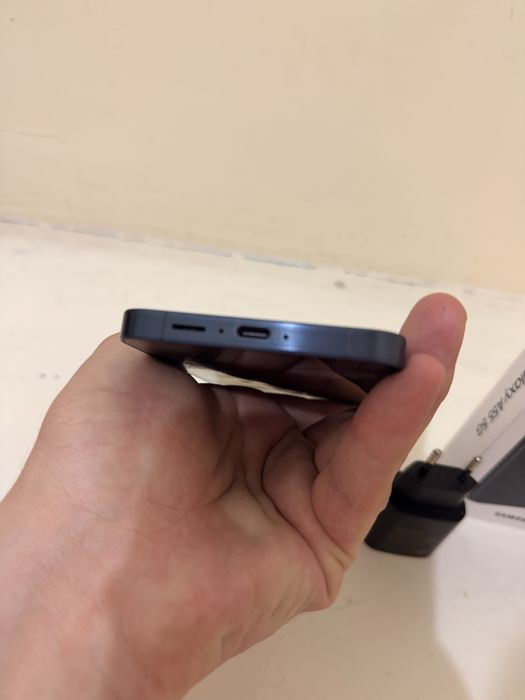 Samsung A55 5G (8/256) oʻta ideal holatda srochna arzonga