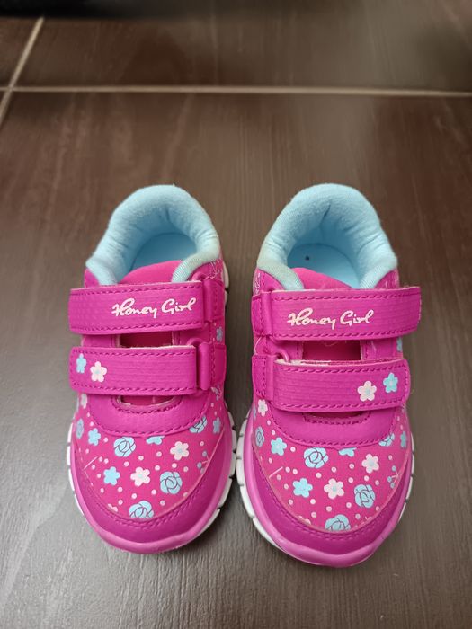 детские кроссовки для девочек