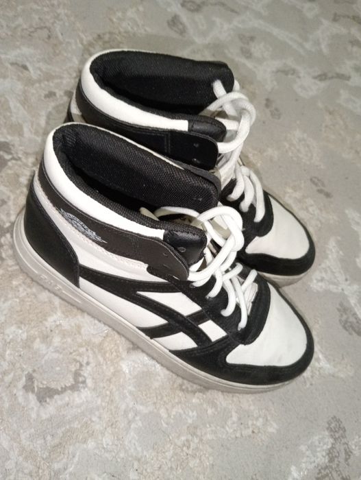 Кроссовки 36 размер