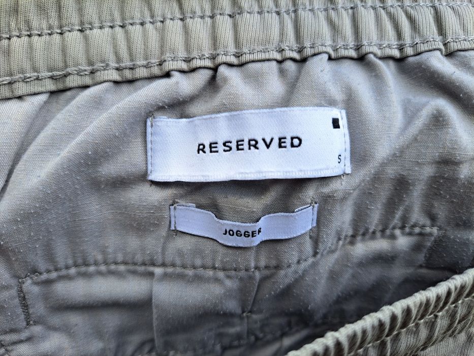 Pantaloni barbati gri reserved