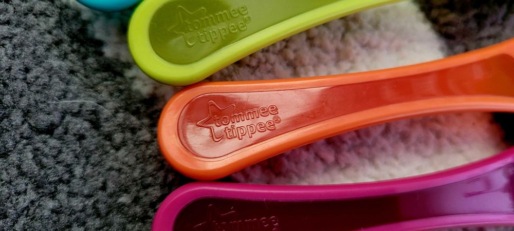 Биберони и лъжици Tommee Tippee