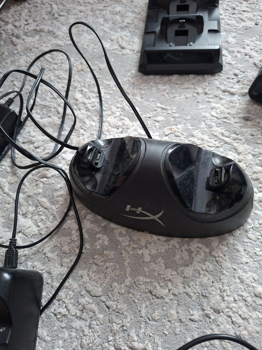 dock incarcare controller ps4 ( maneta ps4 )