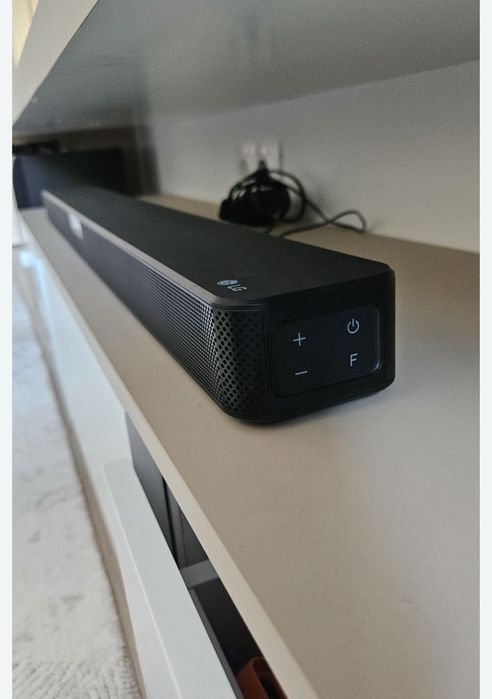 Продам Саундбар LG SN4