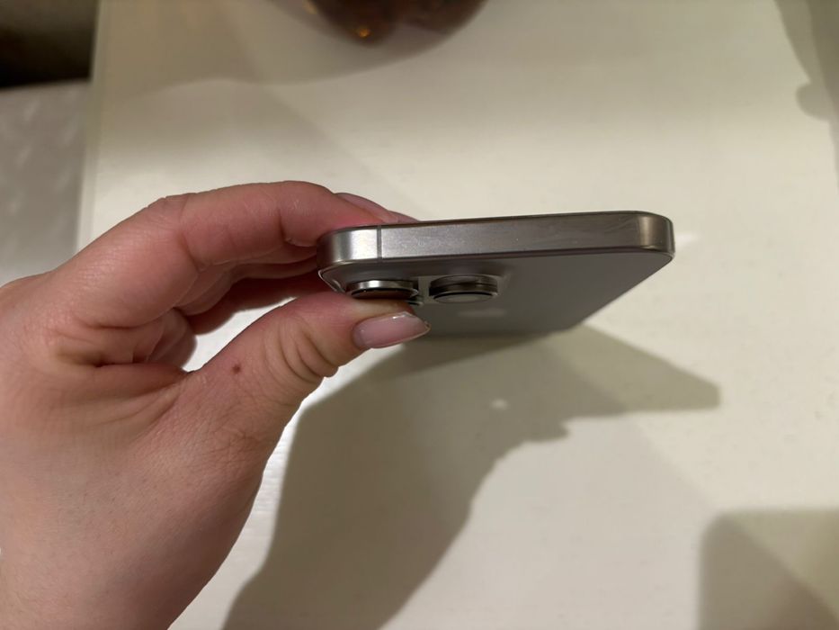 Продаю iPhone 16 Pro Max, 256 GB