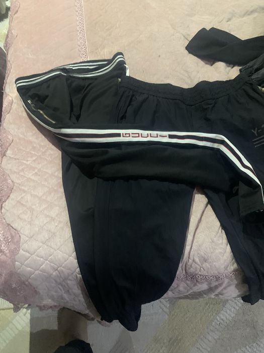 Продам вот такие 2 пары штанов без резинки