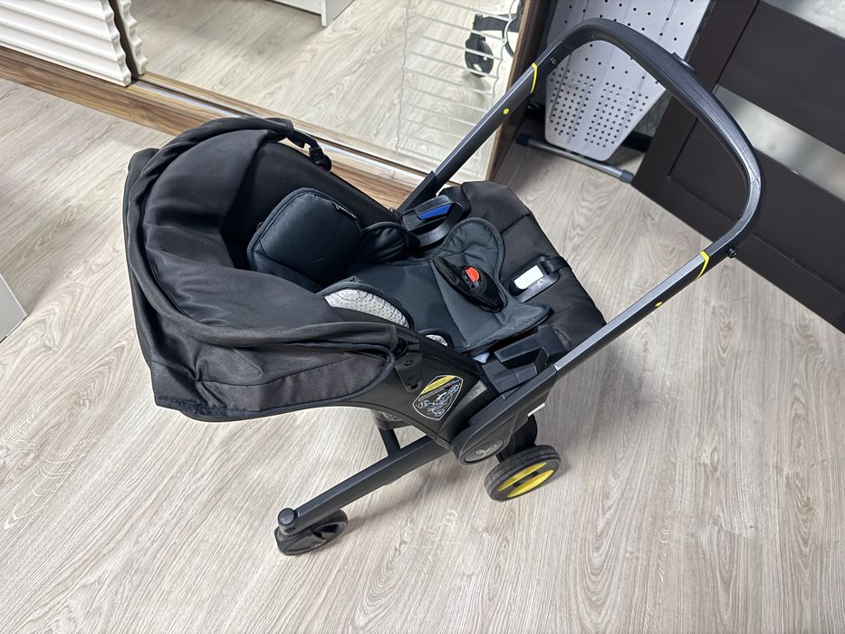 Продам автолюльку коляску