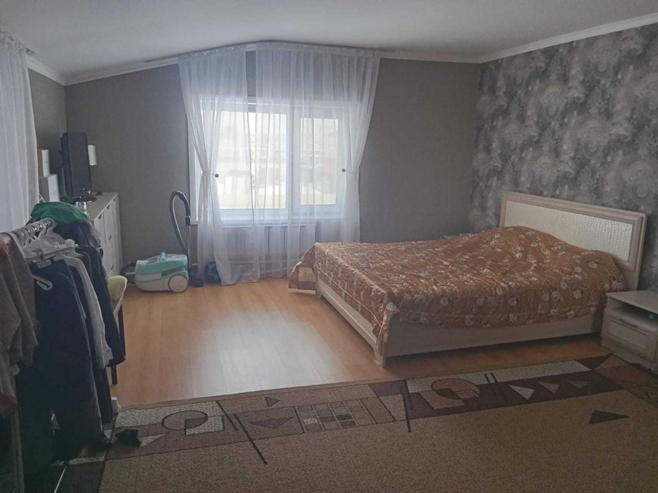 Дом, 188.6м², участок 8 сот.