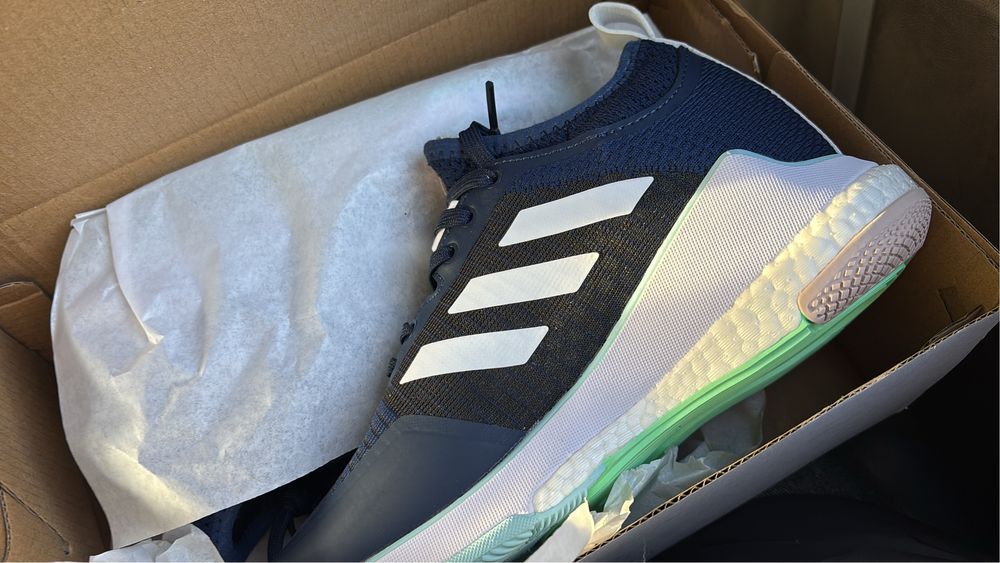 Адидас crazyflight игровые 37 р