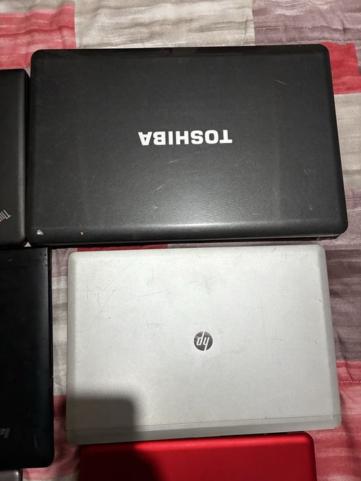 Vand laptopuri ieftine