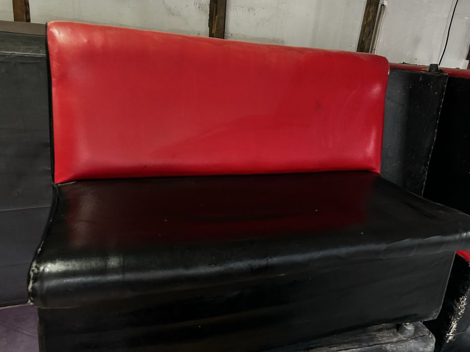 Диван продаетсяяя