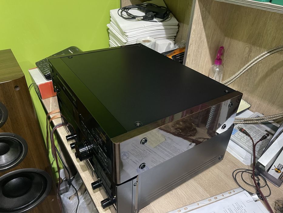 CD проигрыватель SONY CDP 555ESA