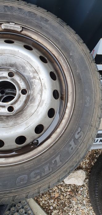 195 65 16 C dunlop- cu jante tabla 5×120