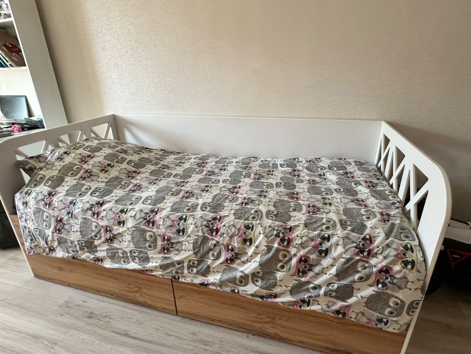 Кровать полуторка