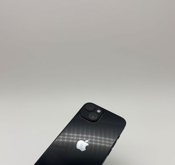 iPhone 13 128 GB Midnight / Перфектен