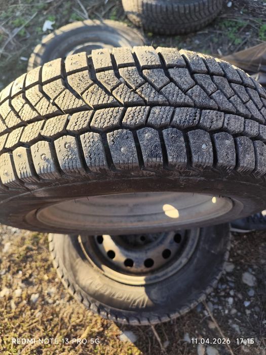 Продам резину ,,