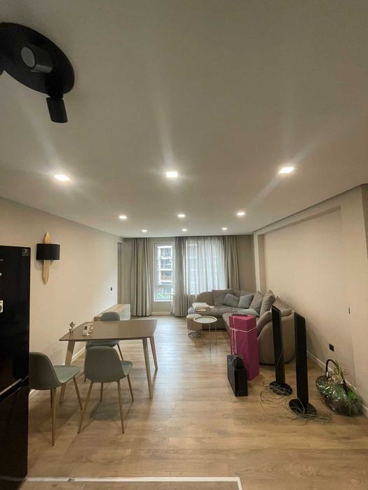 Дава се под наем Тристаен апартамент в София, Кръстова вада - 92 кв.м за 599 € - Снимка #2