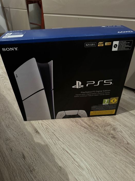 PS5 Slim Edition model nou SIGILAT