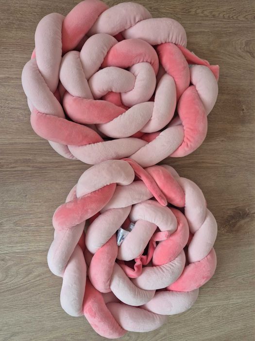 Kikkaboo Плетен плюшен обиколник