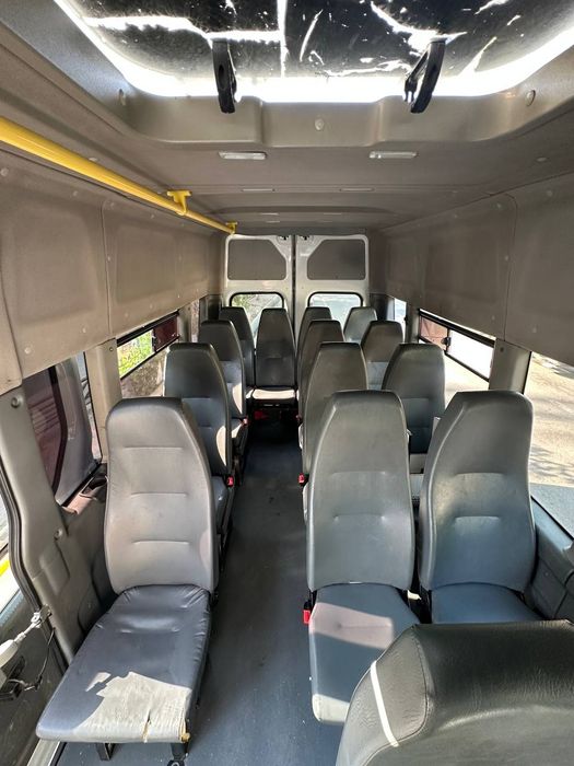 Gazel Next mikroavtobus