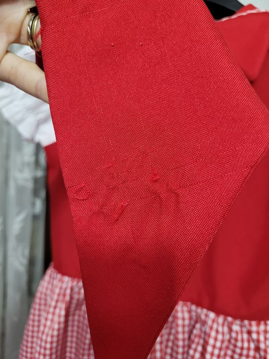 Rochie scufita Rosie