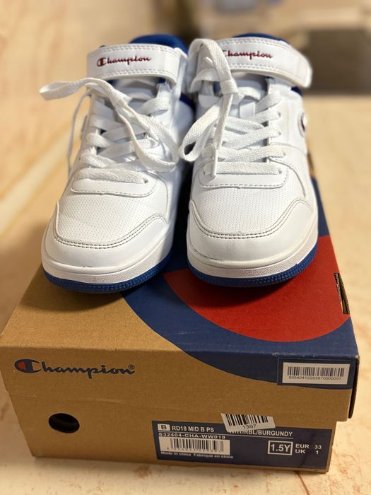 Детски сникърси Champion