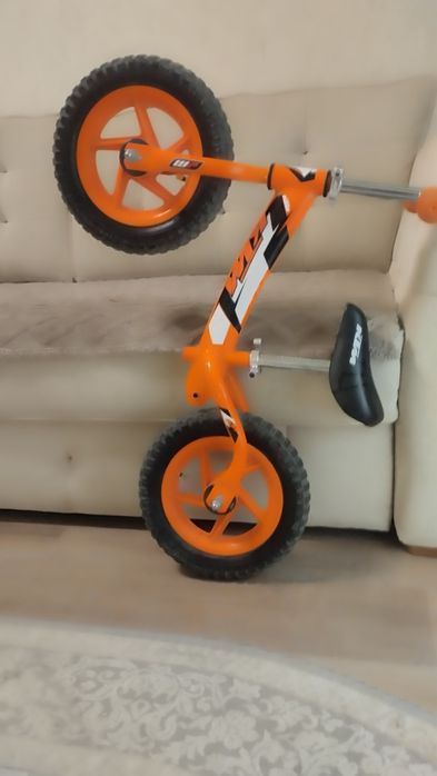 Беговел kTm, состояние хорошее