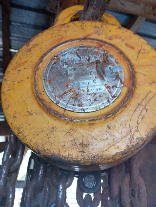 Продам либедку 5 т.