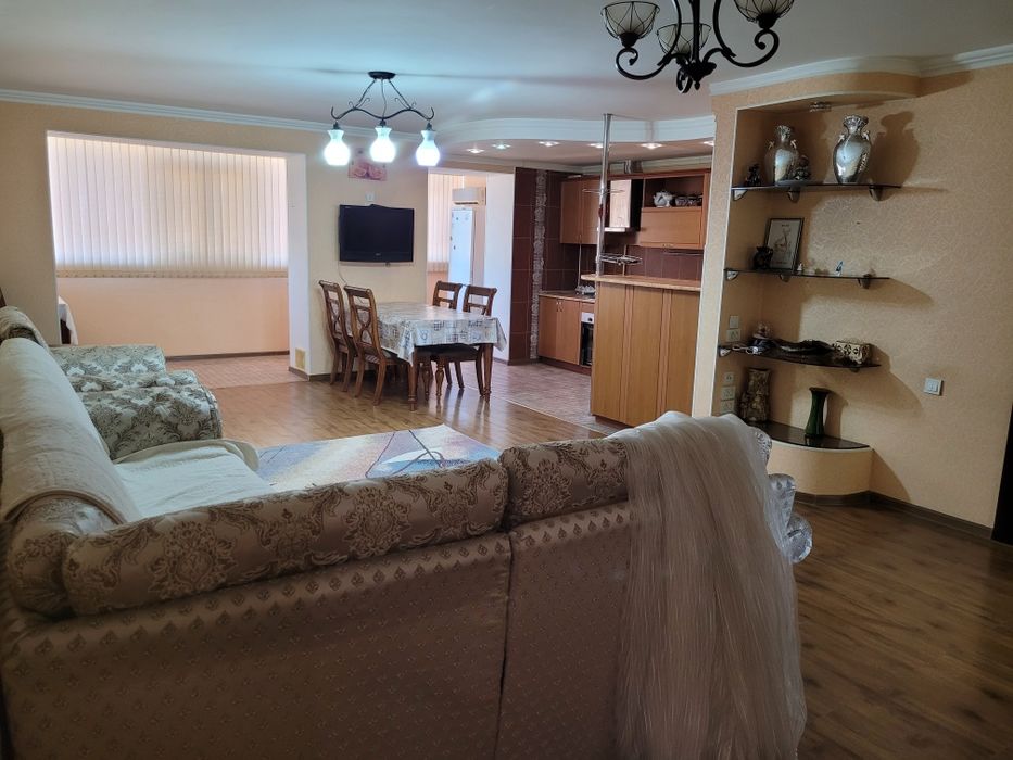 Продам 3х/ кв (96 кв), 12 мик.