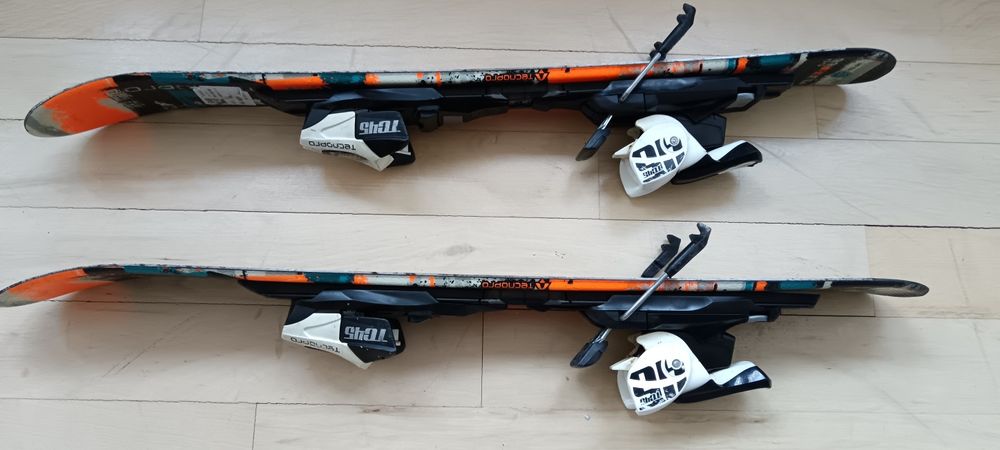 Vând echipamente ski copil 3 ani