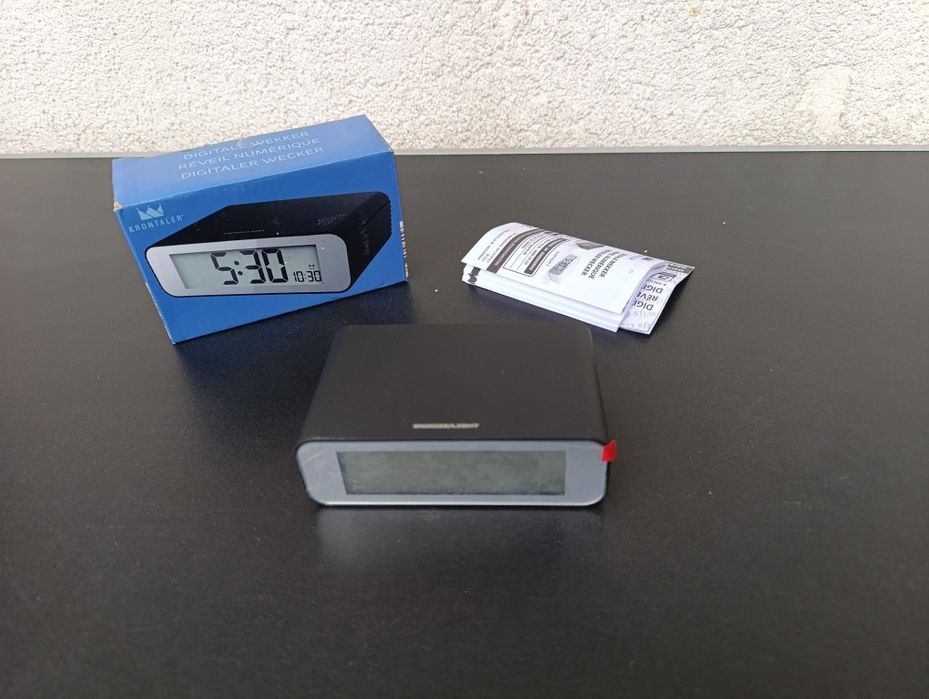 ceas de masa desteptator alarma fulger Mcqueen Cars Disney digital Krontaler copii fete baieti