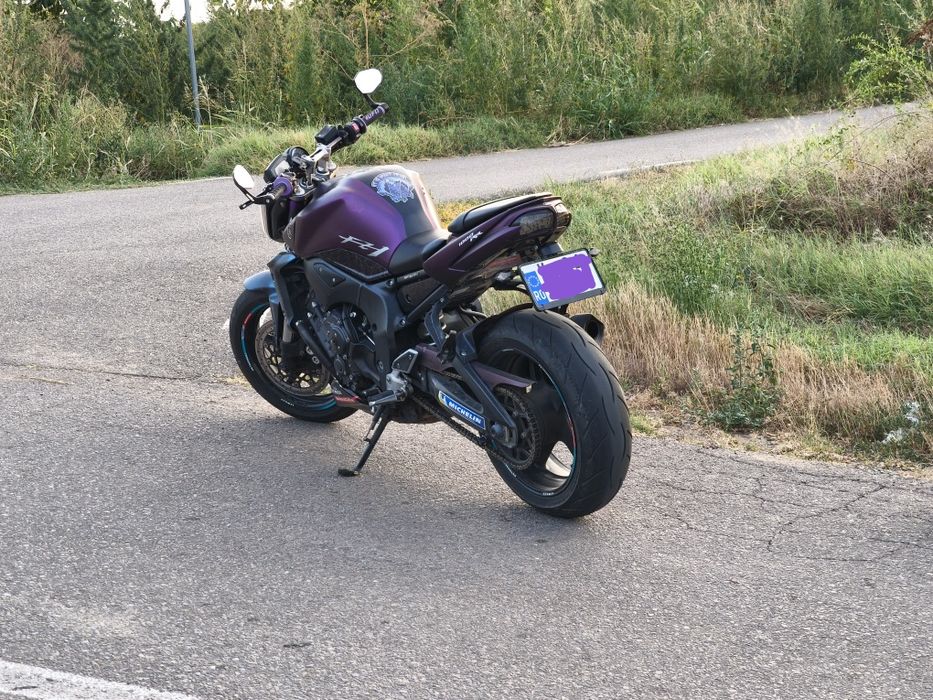Yamaha fz1-n naked