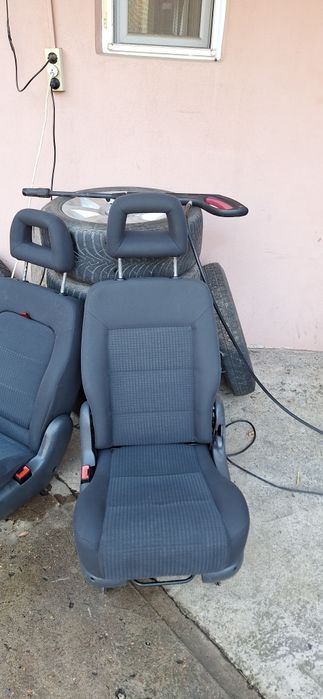 2 scaune de vw saran 2007