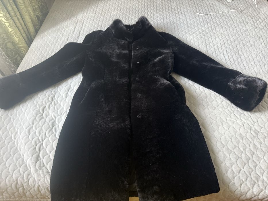 Продам шубу мутон комбинированная