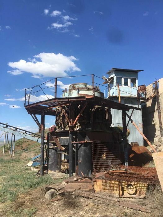 Действующий карьер с ДСУ