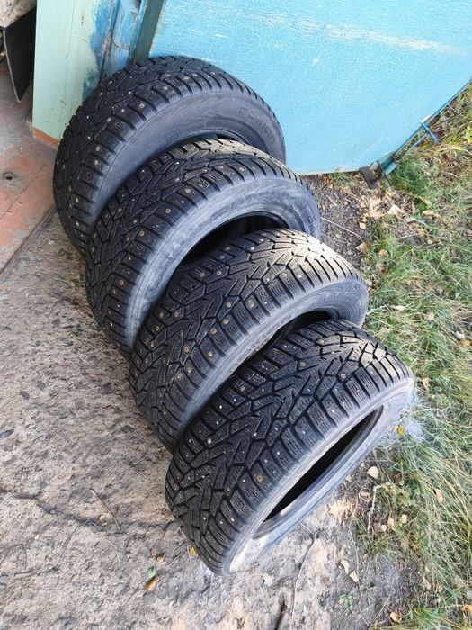 Комплект зимних шин Nokian
